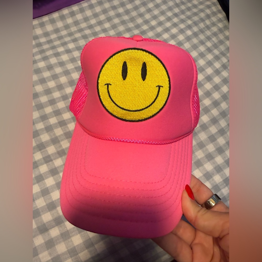 Friday Feelin’ Pink Smiley Face Trucker Hat